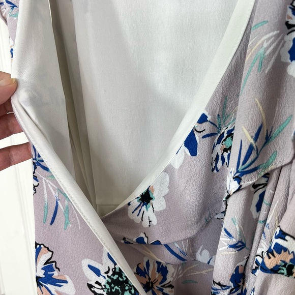 Lulu’s La Vie Lavender Floral Sleeveless V-Neck Wrap Ruffle Dress Women’s Sz XL - Picture 8 of 14